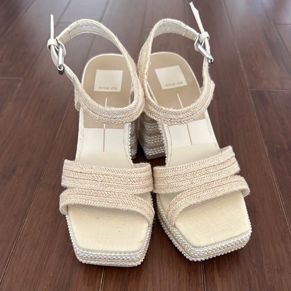 Dolce Vita Anira pearl heels 8.5